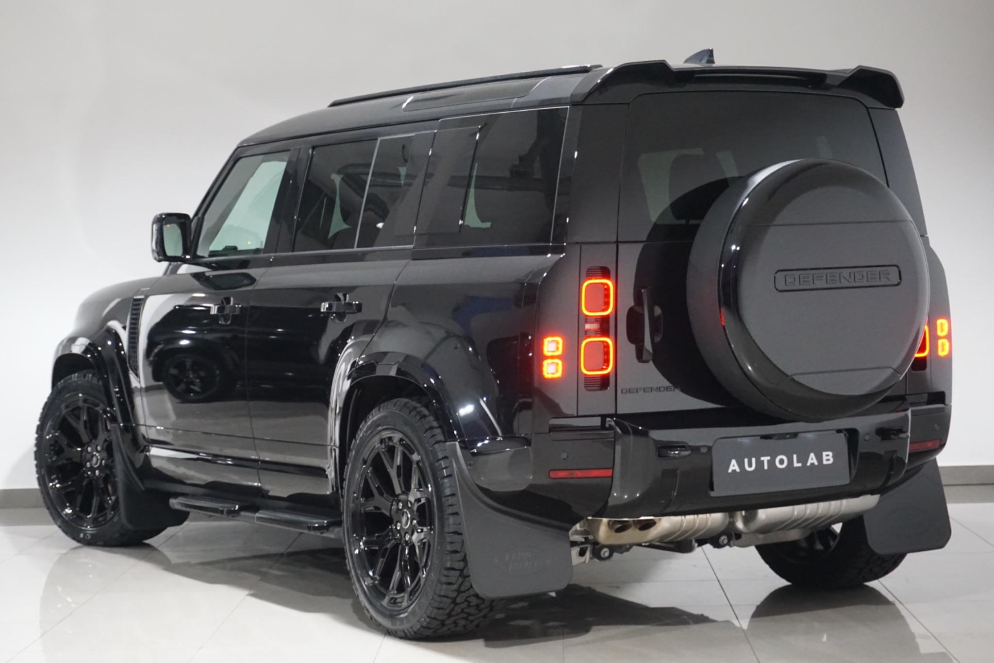 Land Rover Defender 110 3.0 D250 MHEV X-Dynamic HSE Auto 4WD Euro 6 (s/s) 5dr